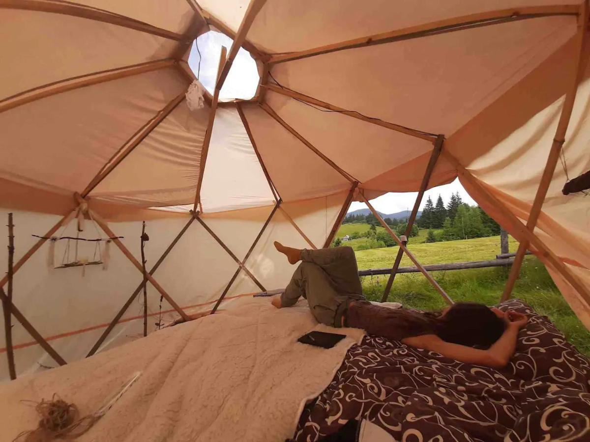 Eco Glamping - Carpathians. Retreat Hub Dzin Space Verkhovyna Εξωτερικό φωτογραφία