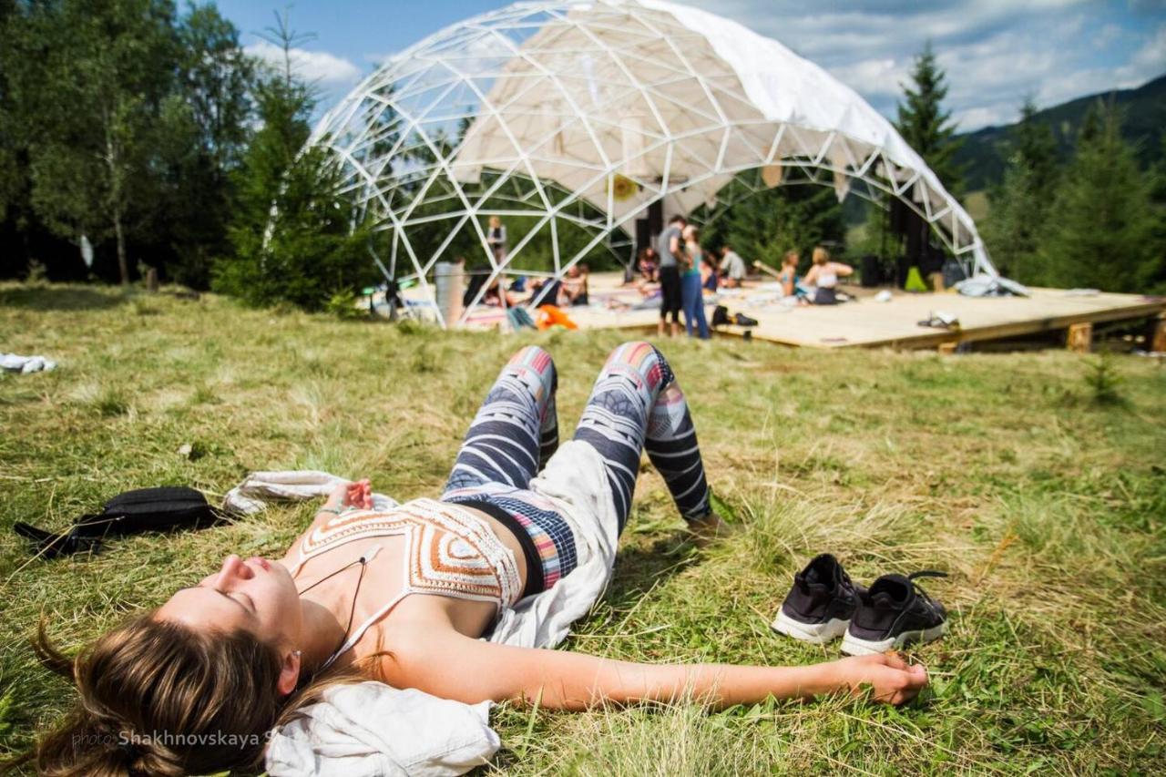 Eco Glamping - Carpathians. Retreat Hub Dzin Space Verkhovyna Εξωτερικό φωτογραφία